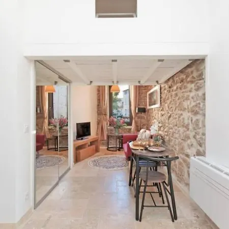 Apartment Le Petit Marche - New 2021 Fabuleux 2pax Wi-fi A/c *